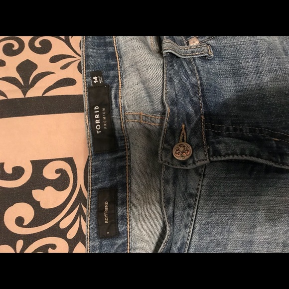Two pairs of Torrid boyfriend capris - Picture 2 of 5